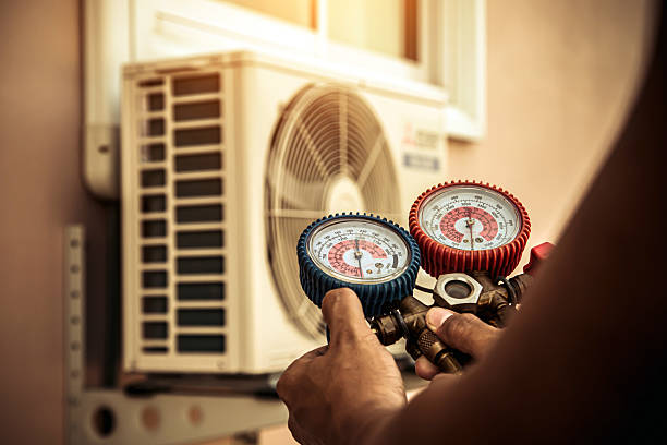 Professional Hvac Maintenance technician working in Pardeeville, WI